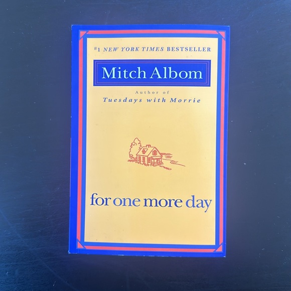 Easy Read Book Lot - 3 Books - Picture 6 of 7